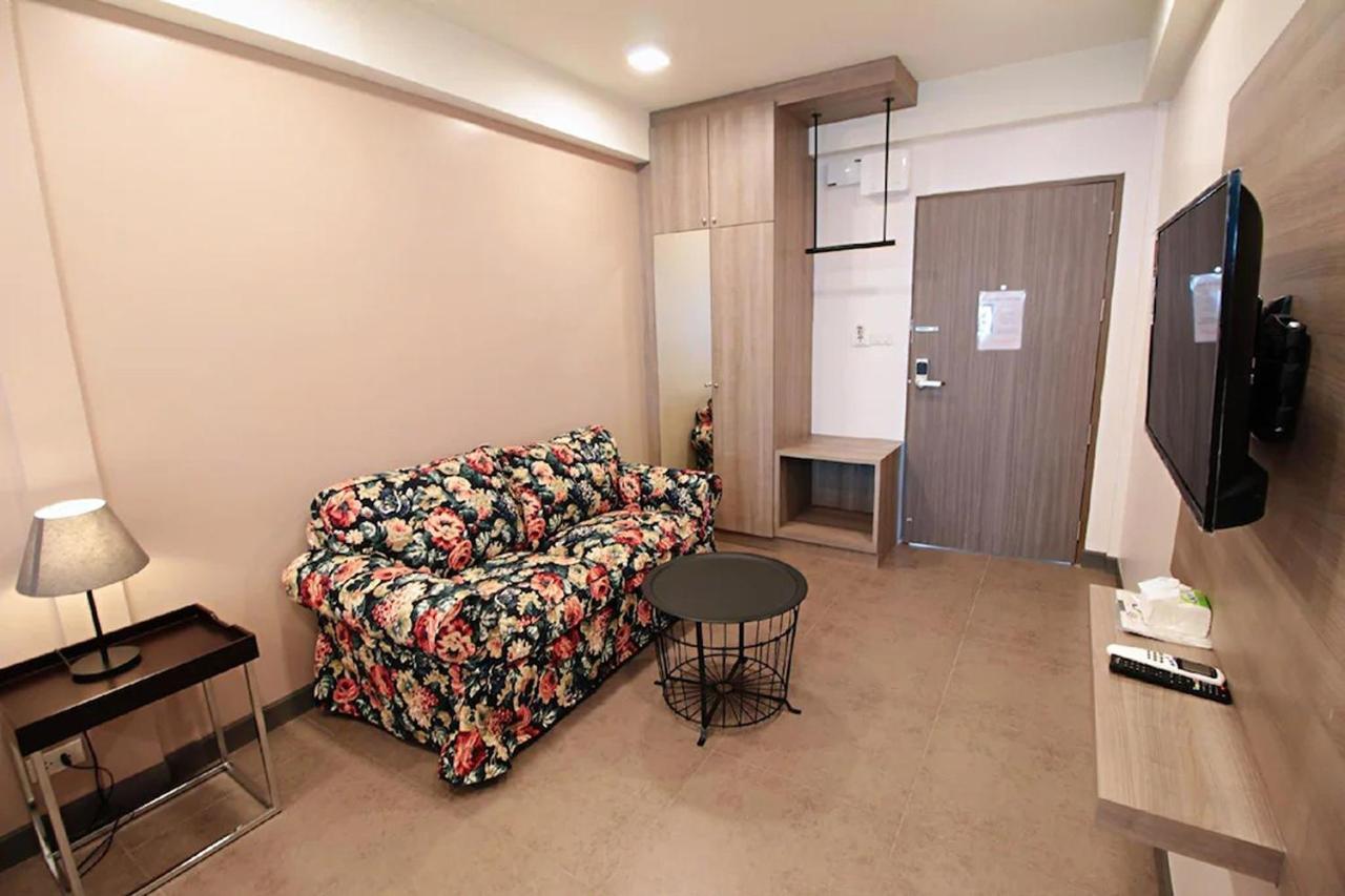R 17 Living Hotel Bangkok Kültér fotó