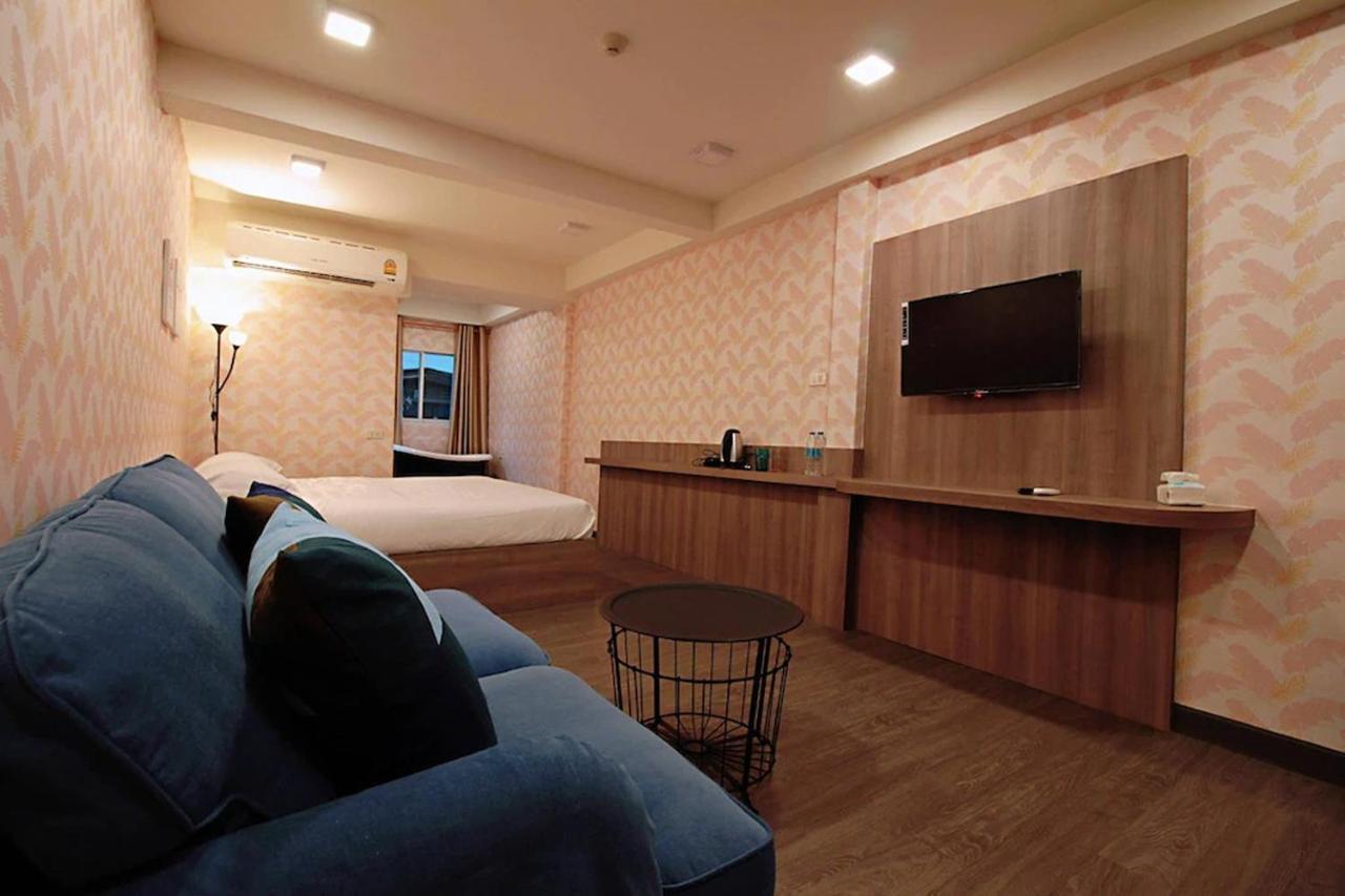 R 17 Living Hotel Bangkok Kültér fotó