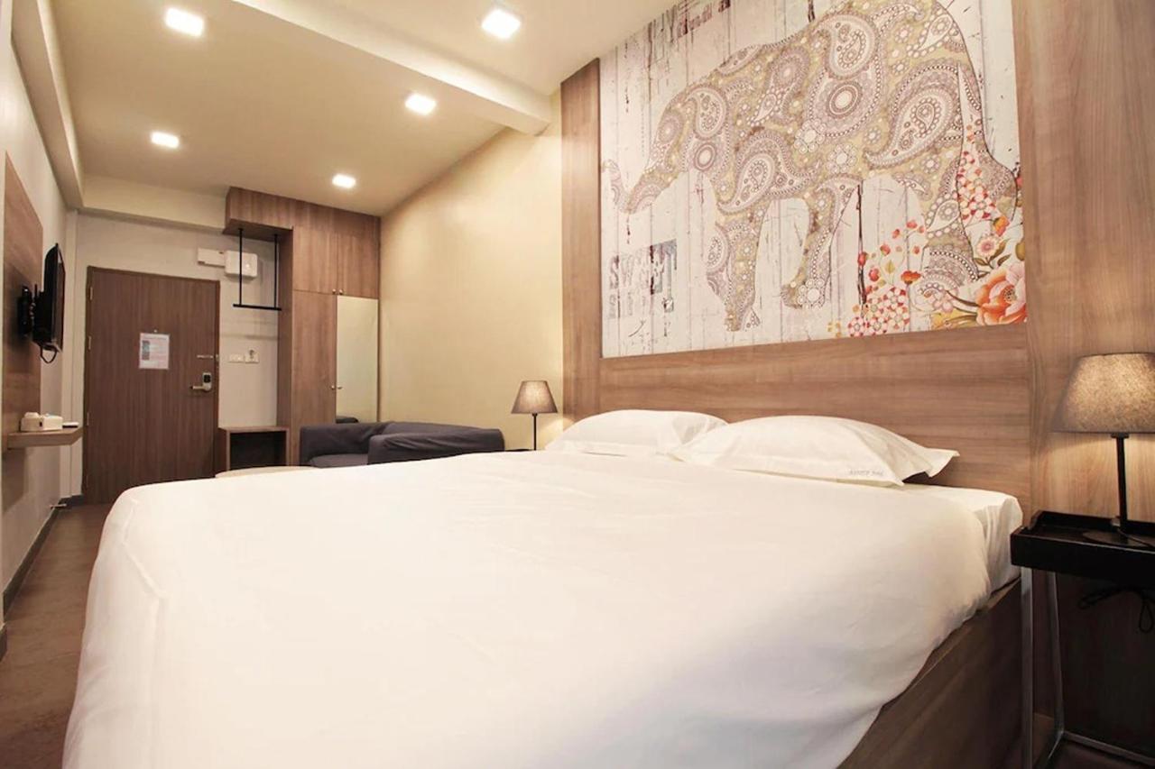 R 17 Living Hotel Bangkok Kültér fotó