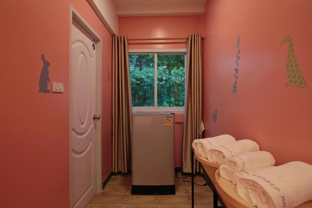 R 17 Living Hotel Bangkok Kültér fotó