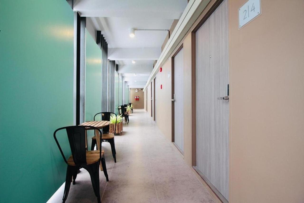 R 17 Living Hotel Bangkok Kültér fotó