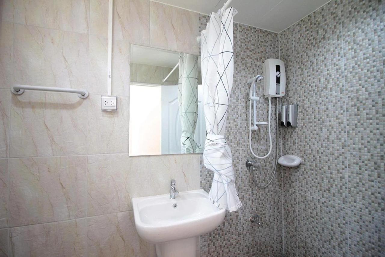 R 17 Living Hotel Bangkok Kültér fotó